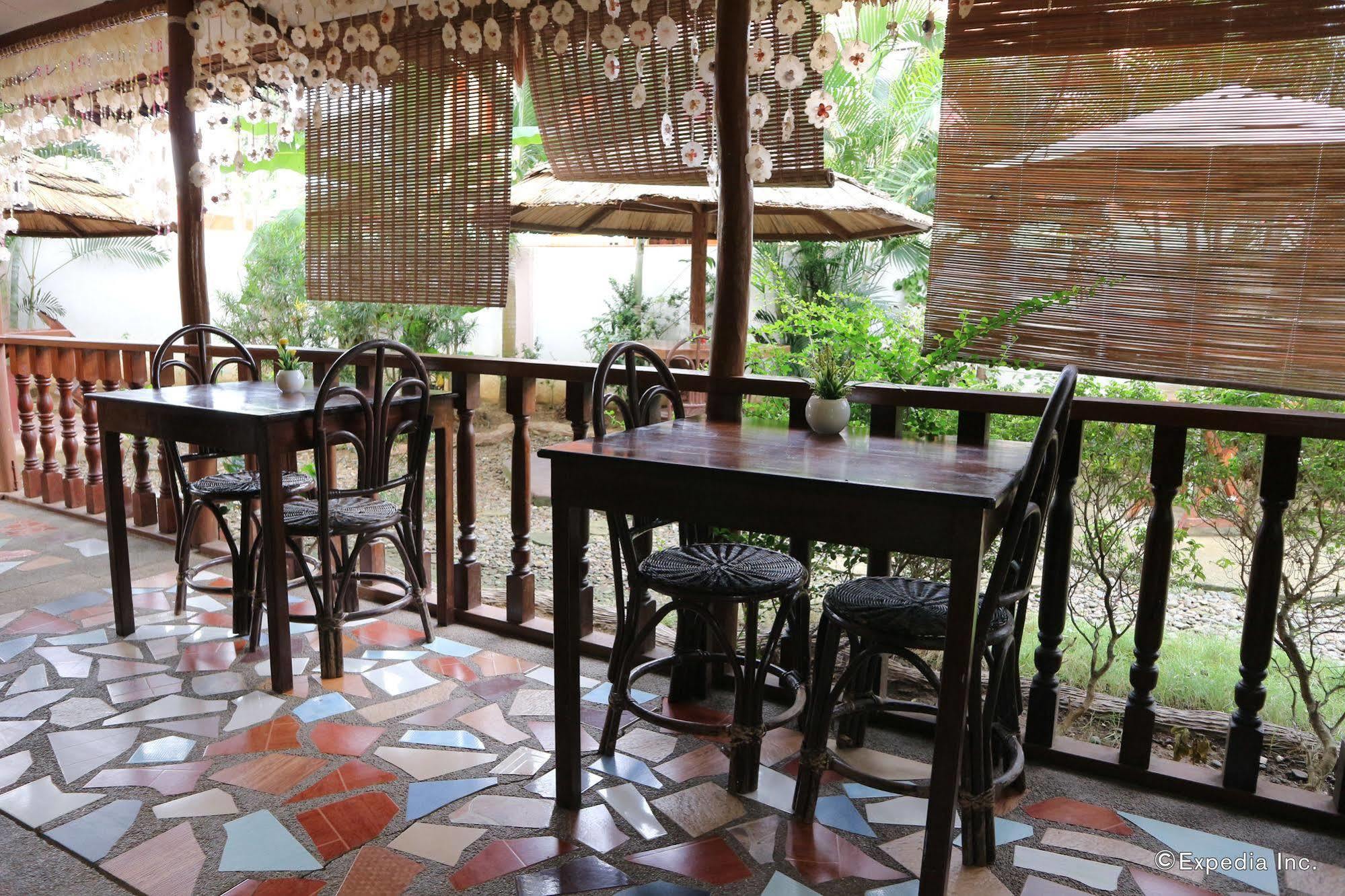 Tia Mers Guest House Puerto Princesa Extérieur photo
