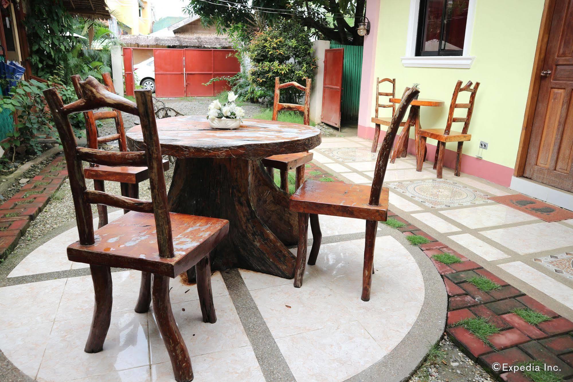 Tia Mers Guest House Puerto Princesa Extérieur photo