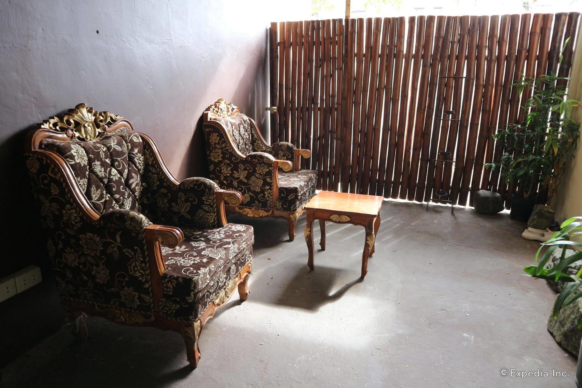Tia Mers Guest House Puerto Princesa Extérieur photo