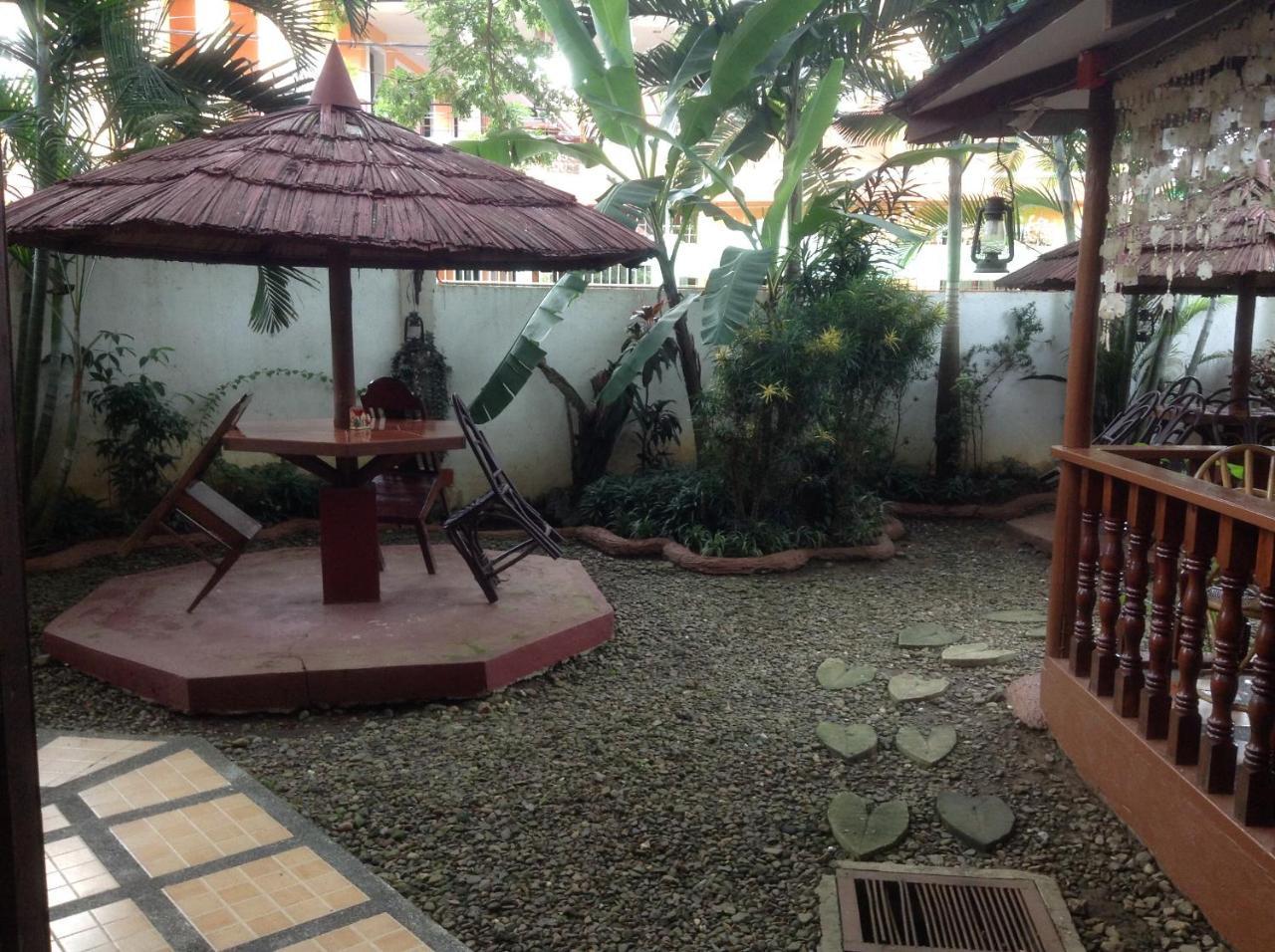 Tia Mers Guest House Puerto Princesa Extérieur photo